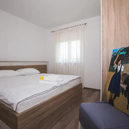 In With Balcony, Air Conditioning, Wifi, Washing Machine 公寓 洛帕