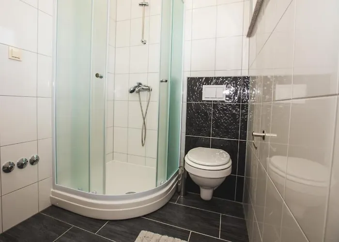 Lejlighed In With Balcony, Air Conditioning, Wifi, Washing Machine Lopar
